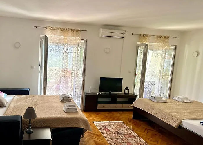 Apartments Teodora