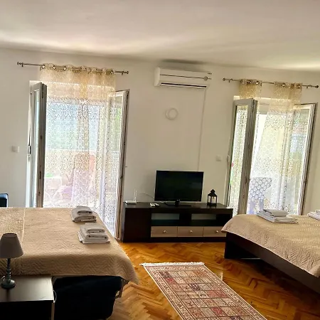 Apartments Teodora Petrovac Exterior photo